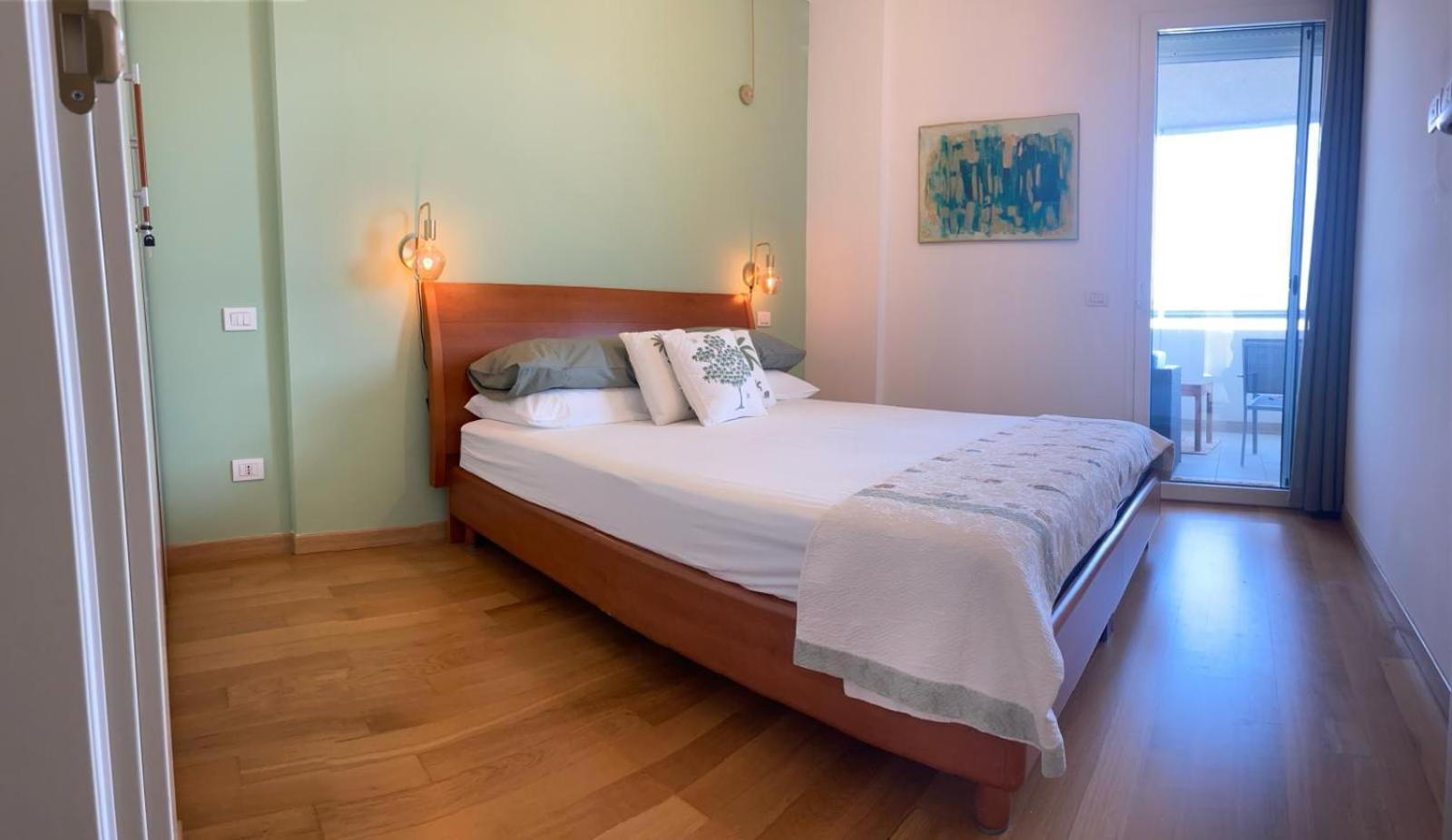 Casa Del Porto Apartment Pesaro Bagian luar foto