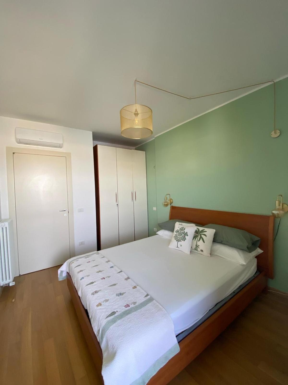 Casa Del Porto Apartment Pesaro Bagian luar foto