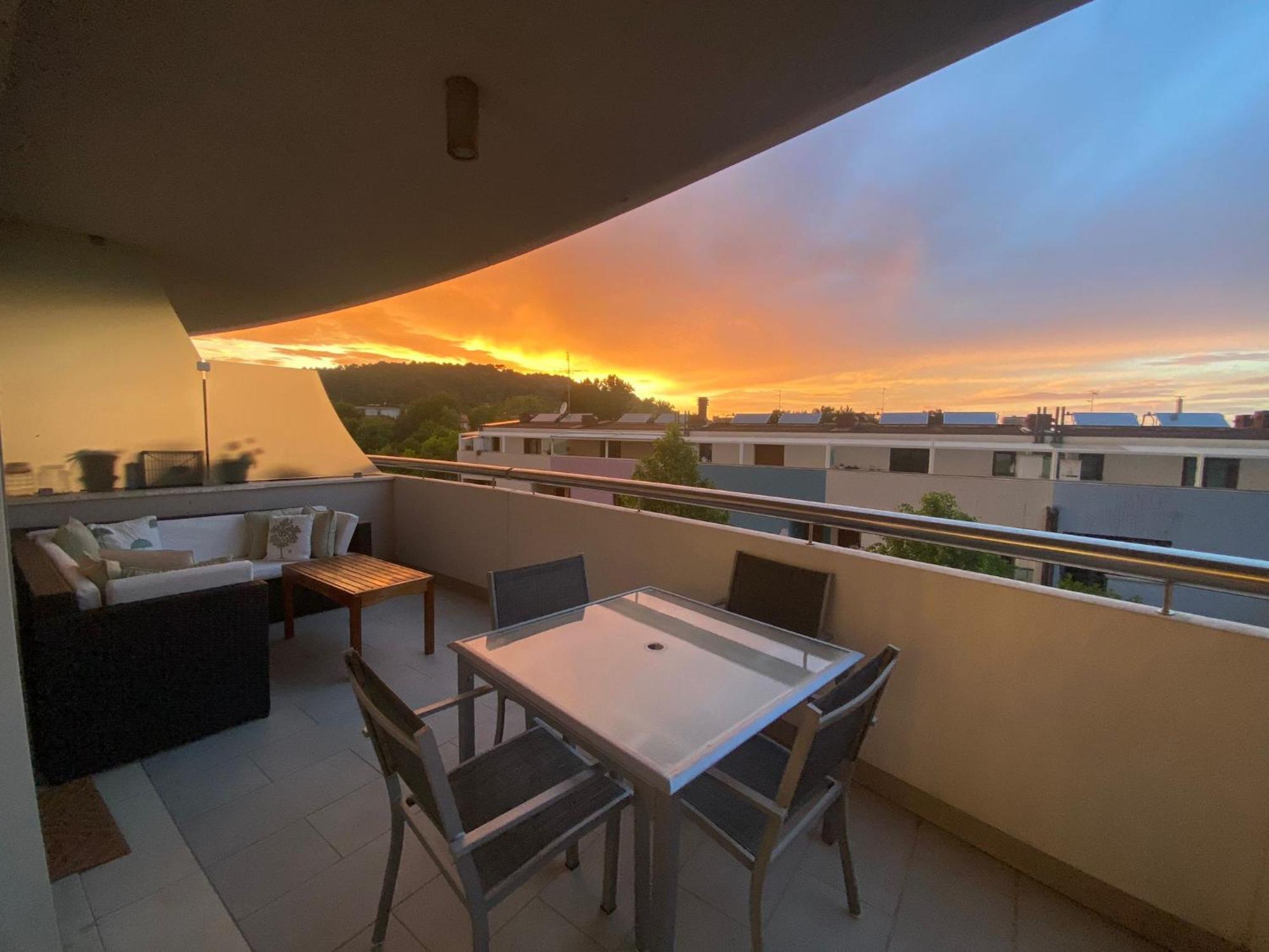 Casa Del Porto Apartment Pesaro Bagian luar foto